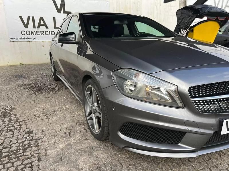 Usado Mercedes A160 AMG line 90 HP (66 kW) 2015 Cinza antracite