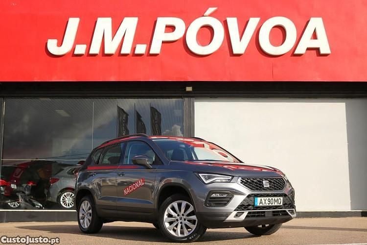 Cinza Usado 2023 Seat Ateca Style SUV | € 24.990 (Preço justo) - Imagem 1/1