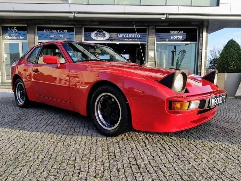 Vermelho Usado 1983 Porsche 944 Coupé | € 25.500 - Imagem 1/4