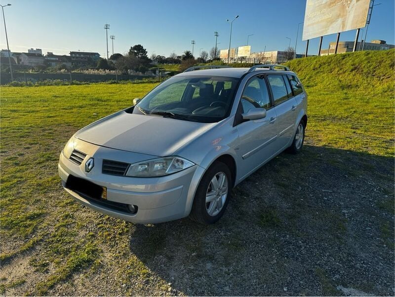 Usado 2004 Renault Mégane II Sedan | € 4.000 (Caro) - Imagem 1/4