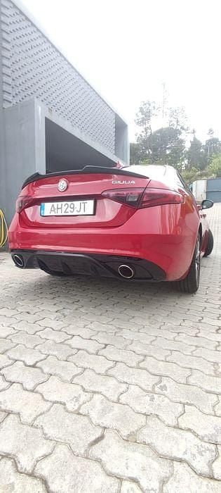 Usado 2017 Alfa Romeo Giulia Super | € 21.700 - Imagem 1/4