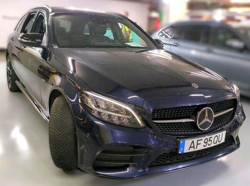 Usado Mercedes C300 AMG line 306 HP (225 kW) 2021 Azul Carrinha
