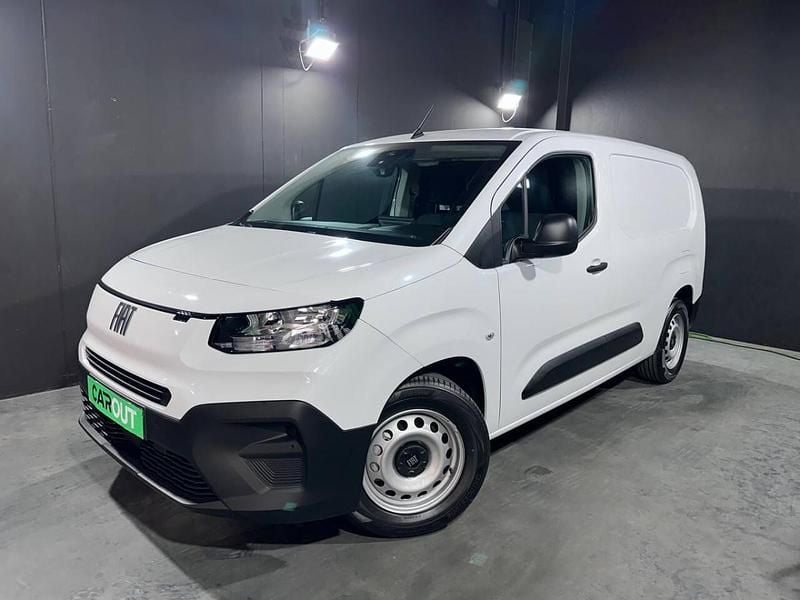 Branco Novo 2025 Fiat e-Doblò Monovolume | € 31.900 - Imagem 1/4