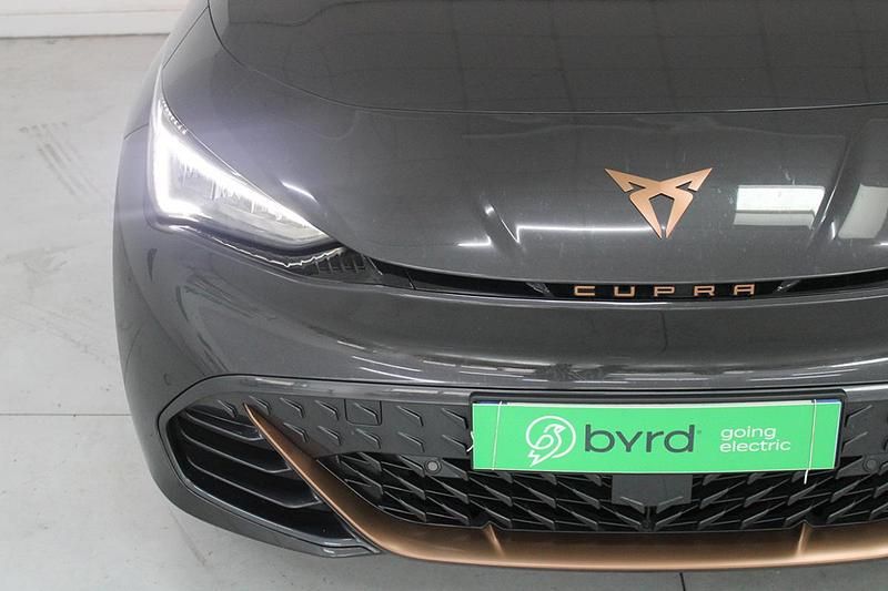 Usado Cupra Born 150 kW (204 HP) 2022 Cinza Citadino