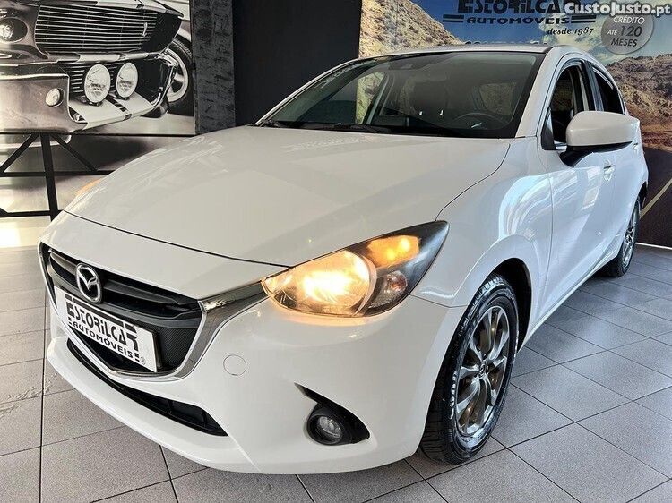 Branco Usado 2017 Mazda 2 Evolve | € 13.800 (Bom preço) - Imagem 1/1