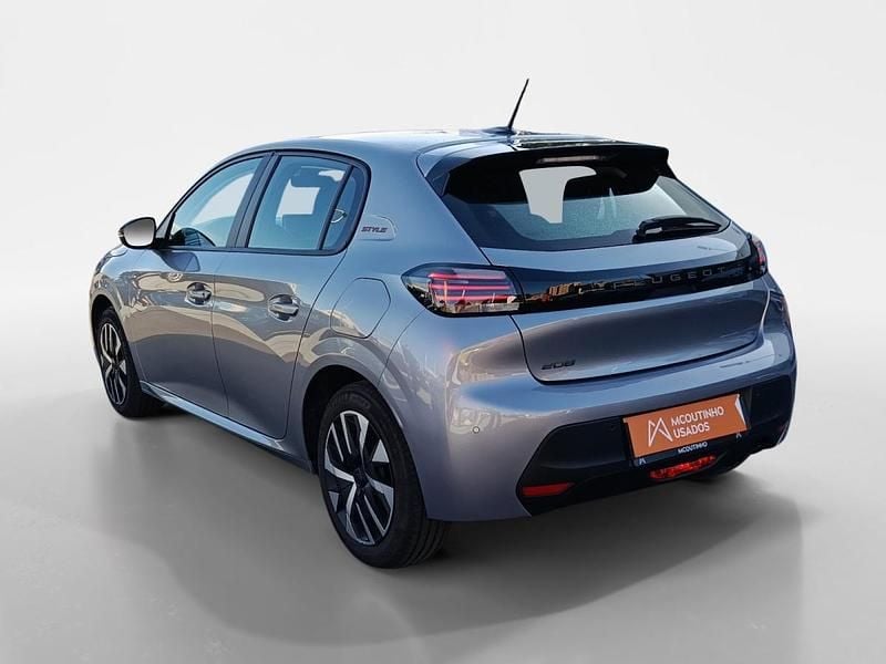 Usado Peugeot 208 Style 102 HP (75 kW) 2025 Branco Citadino