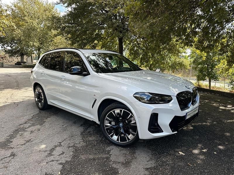 Branco Usado 2022 BMW iX3 M Sport SUV | € 42.990 (Bom preço) - Imagem 1/4