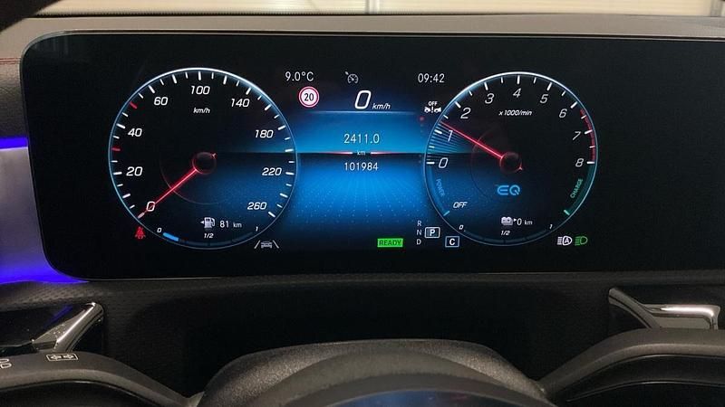 Usado Mercedes CLA250 Shooting Brake AMG line 218 HP (160 kW) 2022 Branco Carrinha