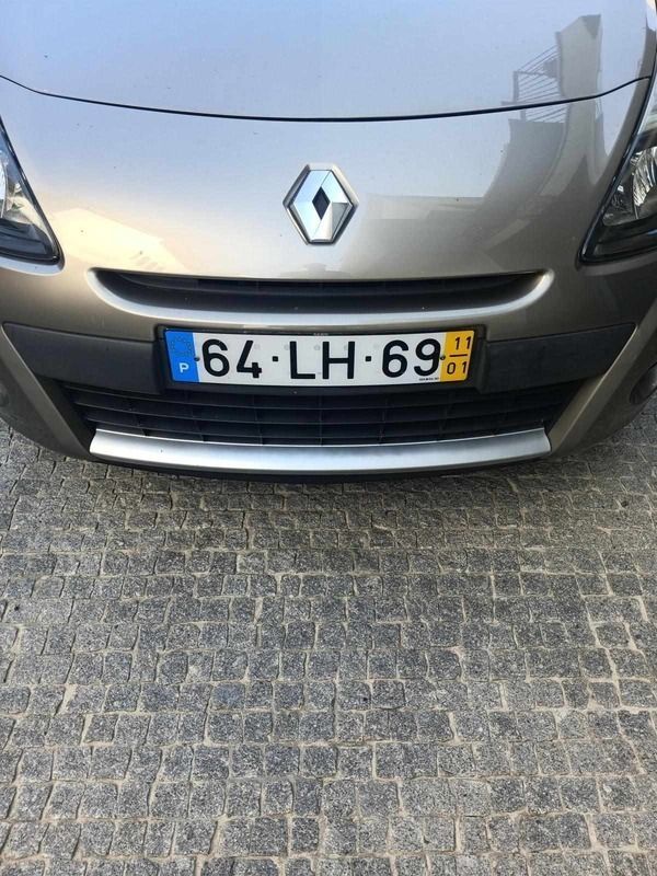 Outra Usado 2011 Renault Clio II Citadino | € 6.500 - Imagem 1/4