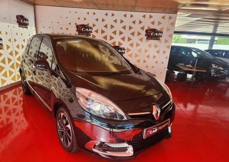 Preto Usado 2014 Renault Scénic III Bose Edition Monovolume | € 11.499 (Preço justo) - Imagem 1/4