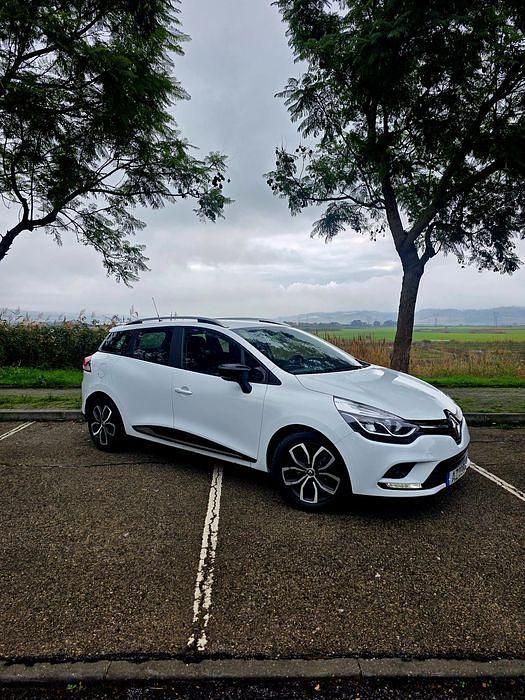 Usado 2018 Renault Clio IV Sedan | € 10.490 (Preço justo) - Imagem 1/4