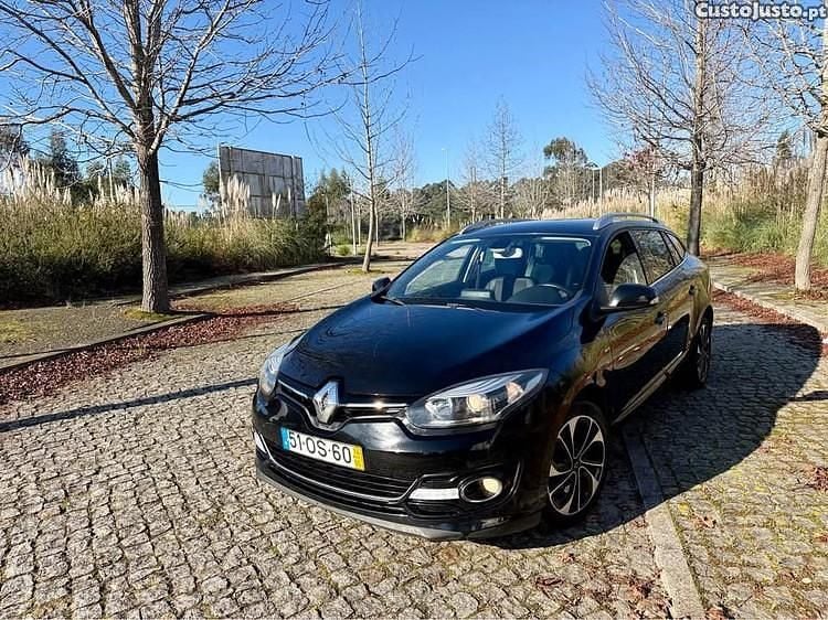 Usado Renault Mégane III Bose Edition 129 HP (94 kW) 2014 Preto Carrinha