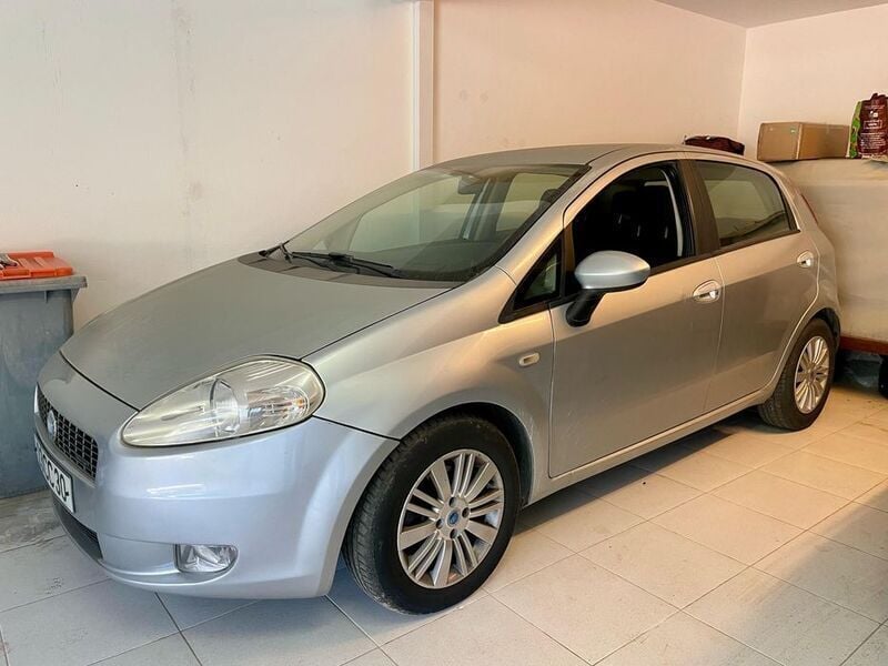Usado 2006 Fiat Grande Punto Citadino | € 2.350 (Caro) - Imagem 1/4
