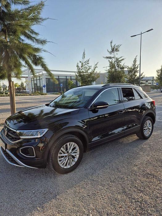 Usado VW T-Roc Life 110 HP (80 kW) 2023 SUV
