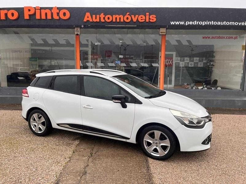 Usado Renault Clio IV 90 HP (66 kW) 2014 Branco Carrinha