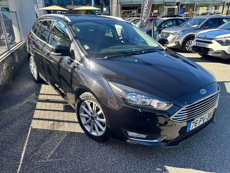 Usado 2015 Ford Focus Sedan | € 8.500 (Preço elevado) - Imagem 1/4
