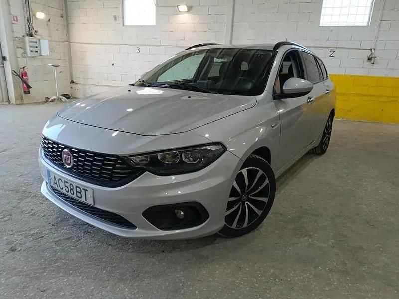 Cinza Usado 2020 Fiat Tipo Lounge Carrinha | € 11.990 (Preço justo) - Imagem 1/4