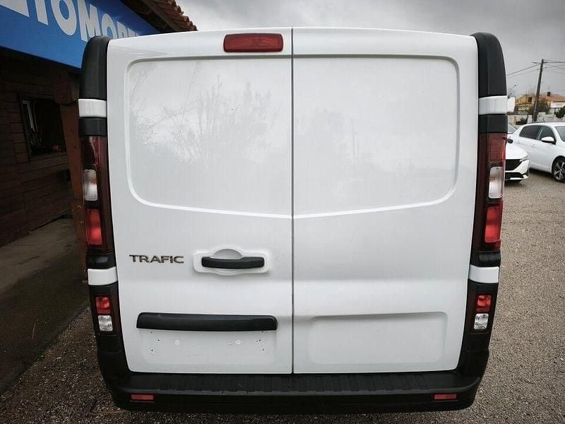 Usado Renault Trafic 120 HP (88 kW) 2019 Branco Monovolume