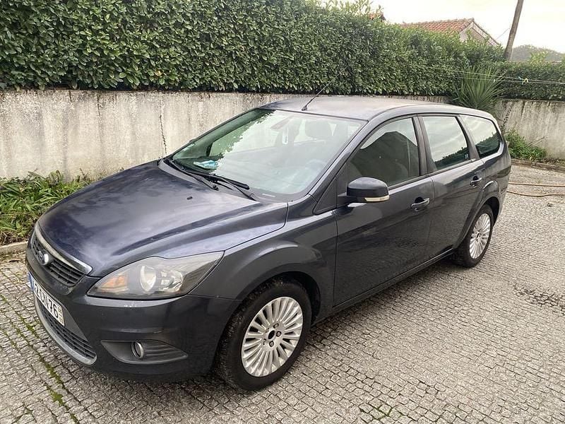 Usado 2008 Ford Focus Sedan | € 3.800 (Preço justo) - Imagem 1/4