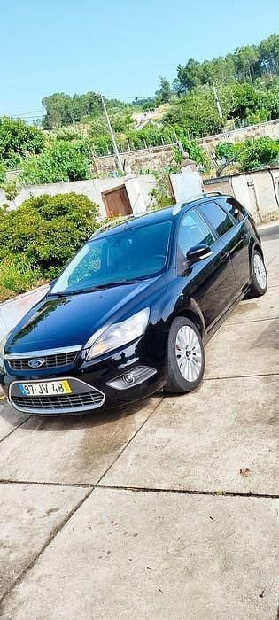 Usado Ford Focus 90 HP (66 kW) 2010 Sedan