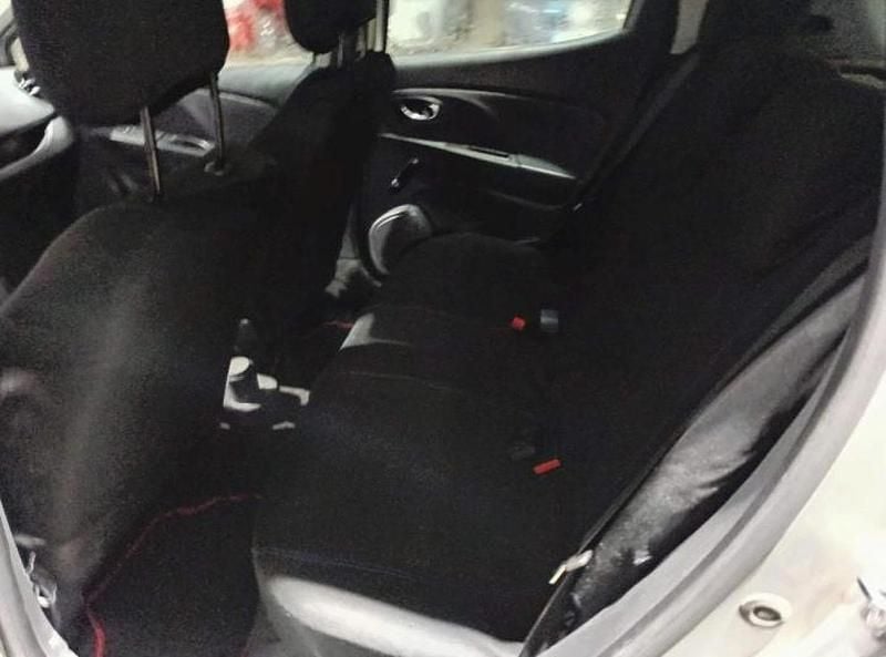 Usado Renault Clio IV 90 HP (66 kW) 2013 Cinzento