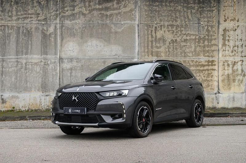 Cinza Usado 2021 DS Automobiles DS7 Crossback Performance SUV | € 28.990 - Imagem 1/4