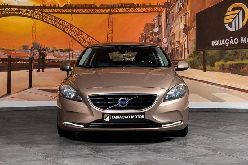 Usado Volvo V40 Kinetic 115 HP (84 kW) 2013 Outro Carrinha