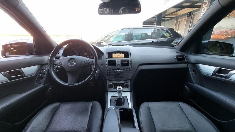 Usado Mercedes C250 Avantgarde 204 HP (150 kW) 2009 Cinza Carrinha