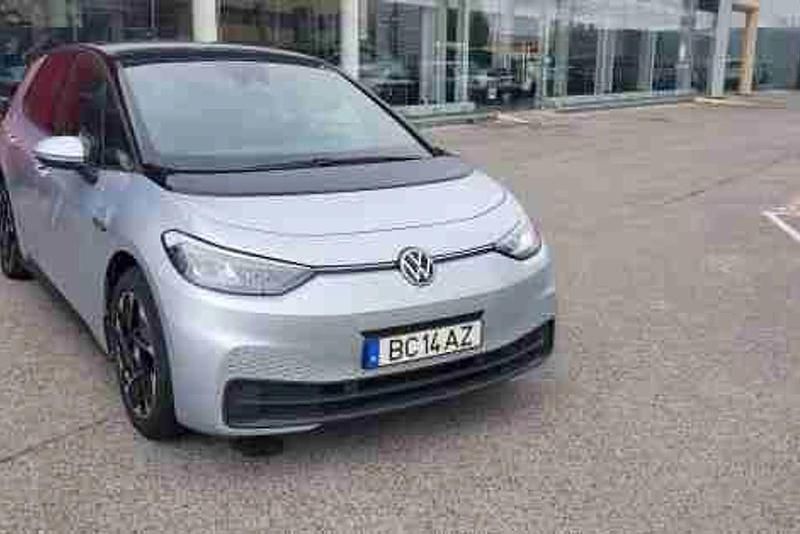 Usado VW ID.3 Pro 150 kW (204 HP) 2023 Prateado Citadino