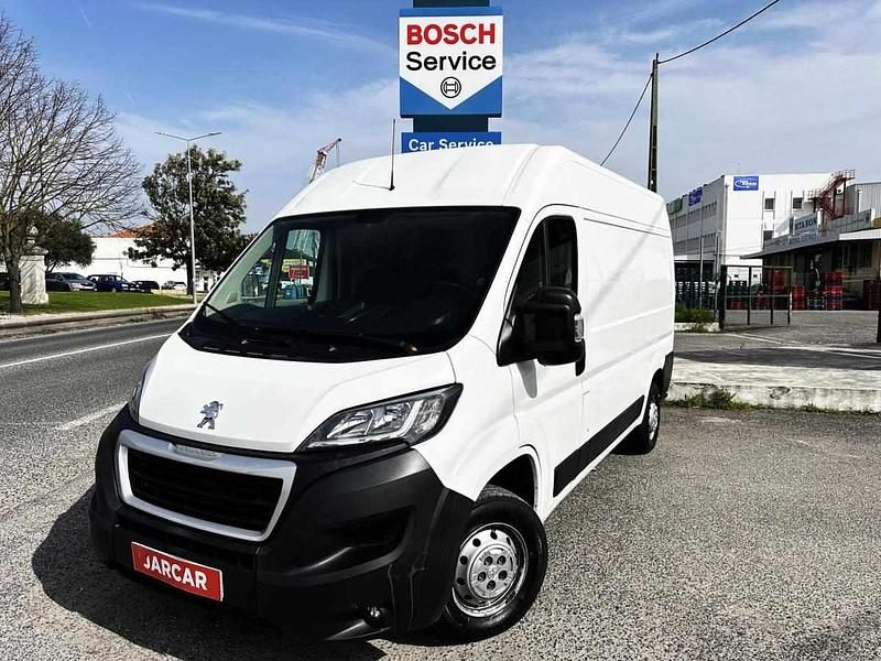 Usado Peugeot Boxer 120 HP (88 kW) 2021 Branco Van