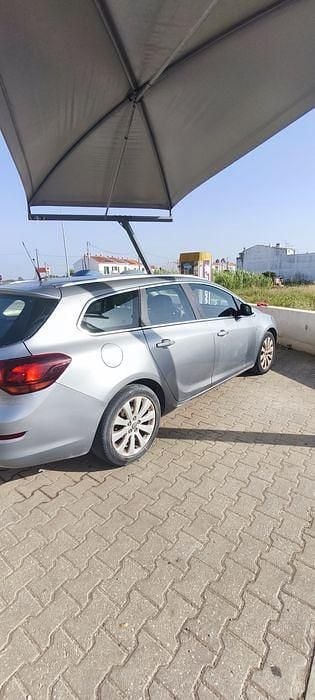 Usado 2011 Opel Astra Carrinha | € 5.850 (Preço justo) - Imagem 1/4
