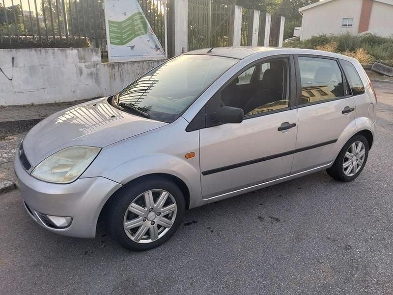 Usado 2005 Ford Fiesta Citadino | € 1.750 (Super Preço) - Imagem 1/4