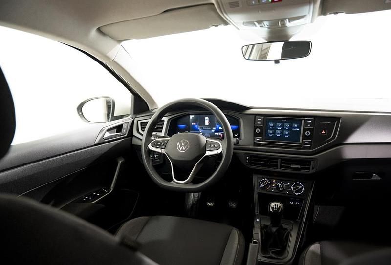 Usado VW Taigo Life 95 HP (69 kW) 2022 Cinza SUV