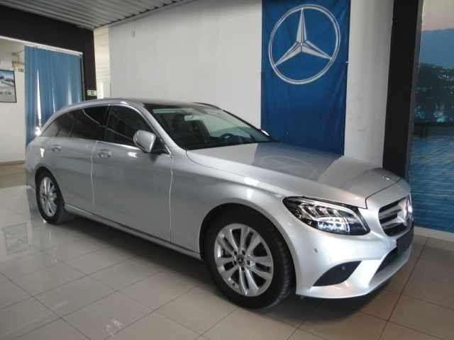 Cinzento Usado 2018 Mercedes C200 Carrinha | € 18.970 - Imagem 1/4
