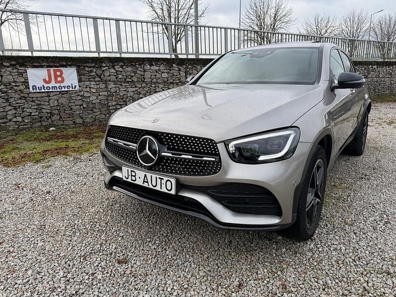 Usado Mercedes GLC300 320 HP (235 kW) 2020 Cinza Coupé