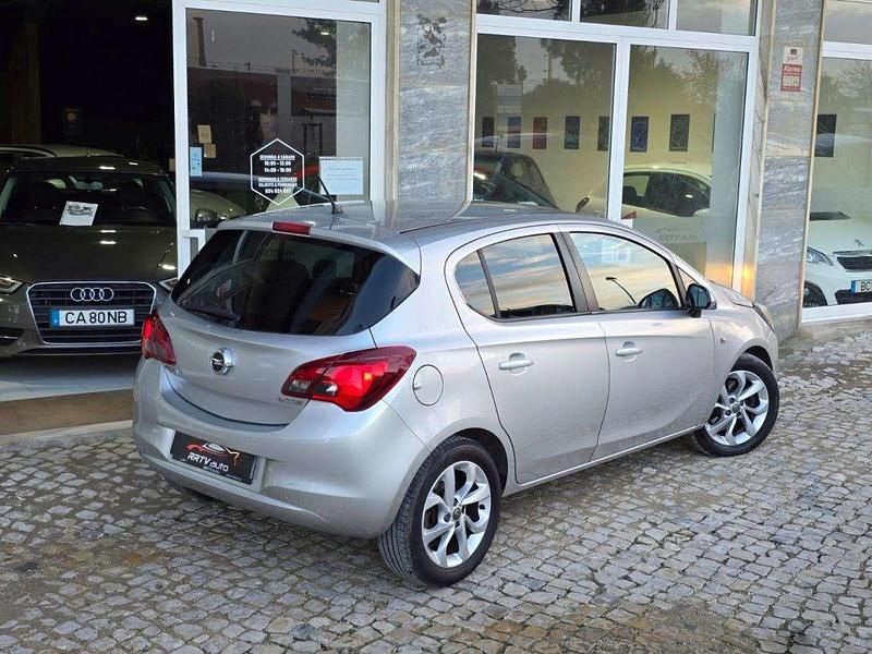 Usado Opel Corsa Innovation 95 HP (69 kW) 2015 Cinzento Citadino