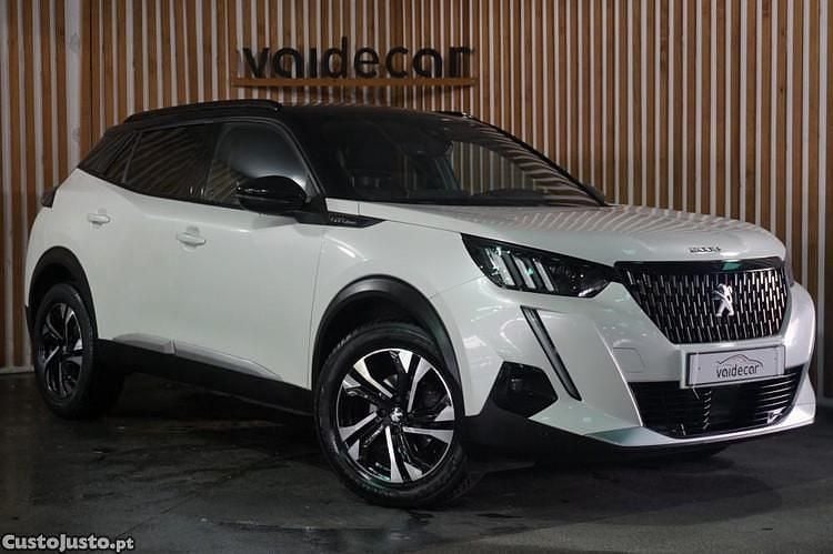 Usado Peugeot 2008 GT-line 130 HP (95 kW) 2020 Branco SUV
