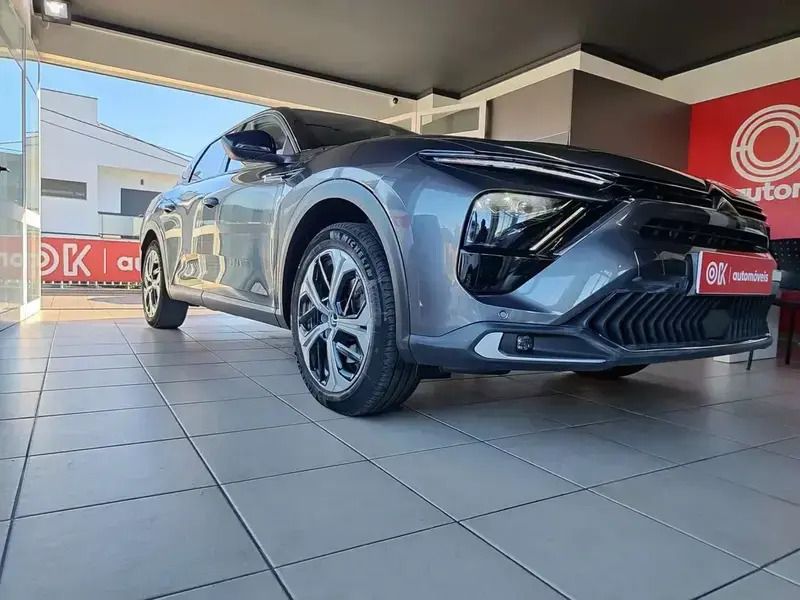Cinzento Usado 2022 Citroën C5 X Shine Sedan | € 28.990 (Super Preço) - Imagem 1/4