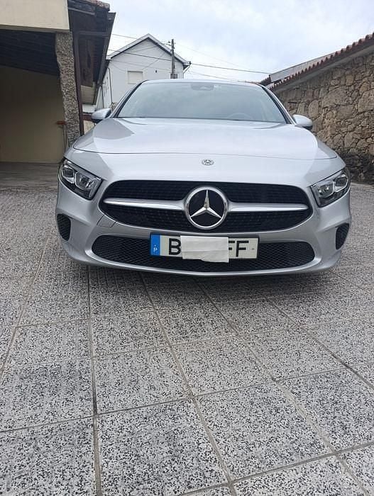 Usado Mercedes A180 120 HP (88 kW) 2019 Sedan