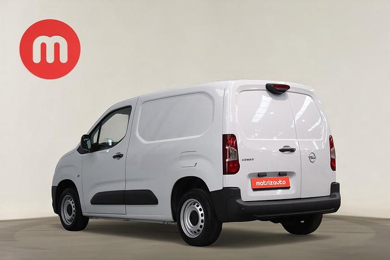 Usado Opel Combo 102 HP (75 kW) 2023 Branco Van