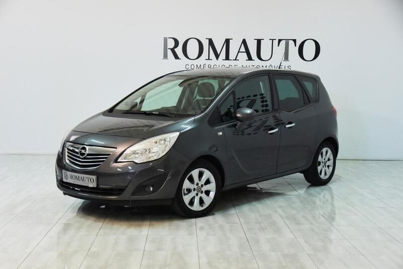 Cinza Usado 2011 Opel Meriva Cosmo Monovolume | € 7.300 (Preço justo) - Imagem 1/4