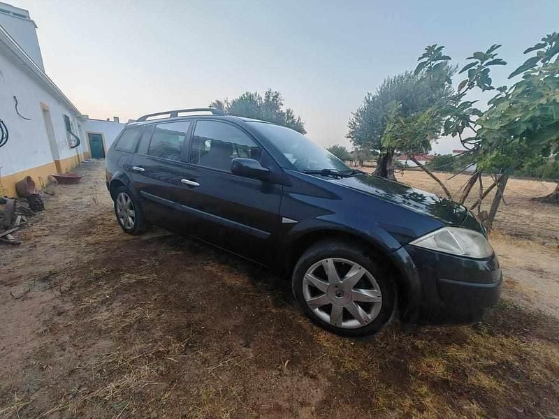 Cinzento Usado 2006 Renault Mégane GrandTour Carrinha | € 3.500 (Bom preço) - Imagem 1/4