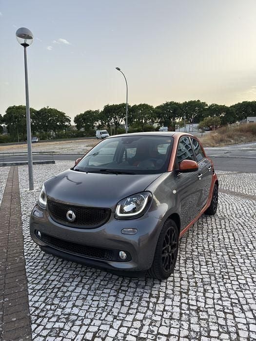Usado 2015 Smart ForFour Sedan | € 7.750 - Imagem 1/4