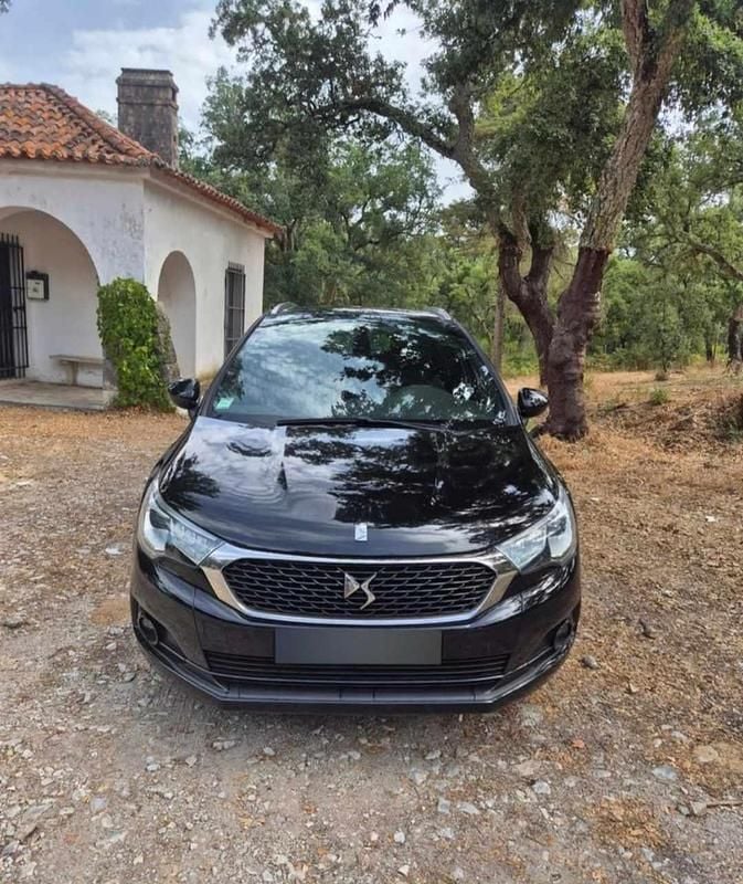 Preto Usado 2018 DS Automobiles DS4 Citadino | € 12.500 (Super Preço) - Imagem 1/4