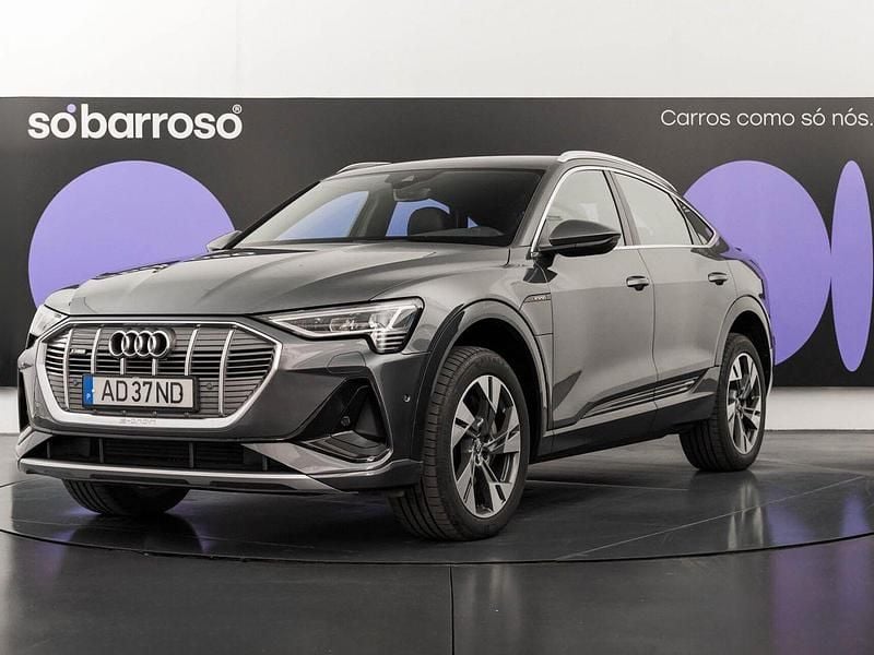Cinza Usado 2020 Audi e-tron S-Line SUV | € 33.990 (Preço justo) - Imagem 1/4
