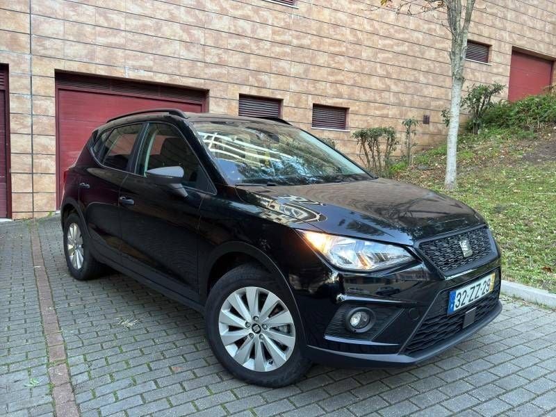 Usado Seat Arona Reference 95 HP (69 kW) 2020 Preto SUV