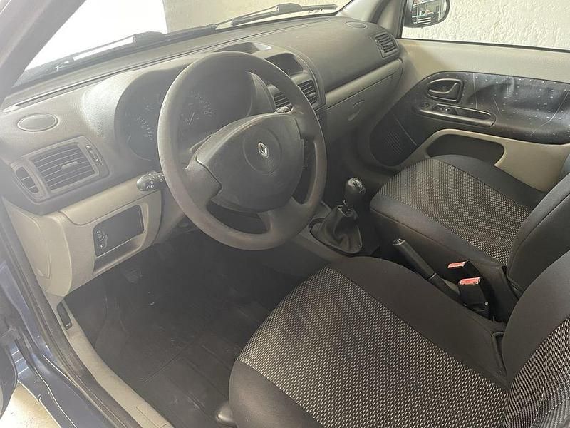 Usado Renault Clio II 2003 Sedan