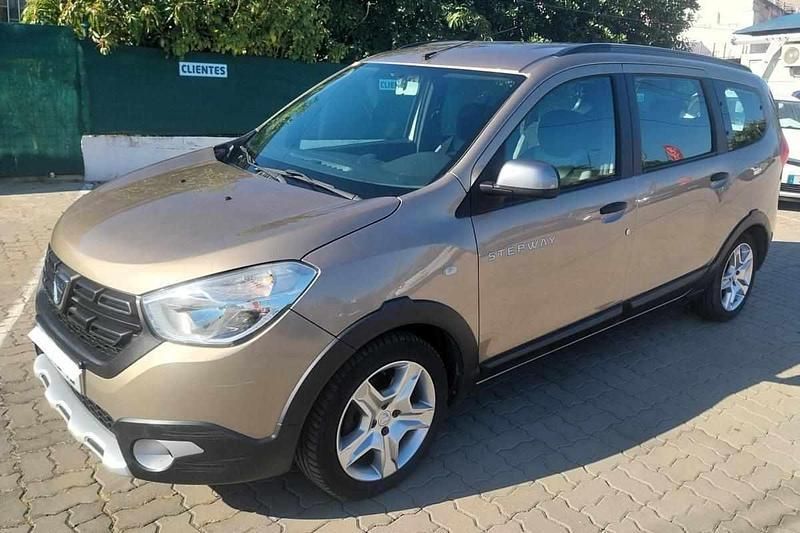 Outra Usado 2019 Dacia Lodgy Monovolume | € 14.800 (Preço elevado) - Imagem 1/4