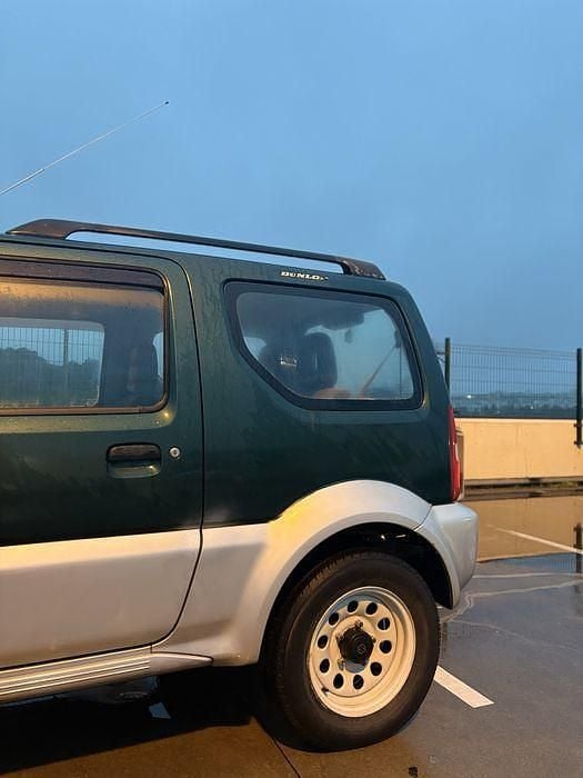 Usado Suzuki Jimny 83 HP (61 kW) 2004 SUV