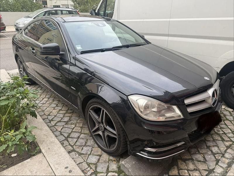 Usado 2011 Mercedes C220 Coupé | € 9.500 - Imagem 1/4